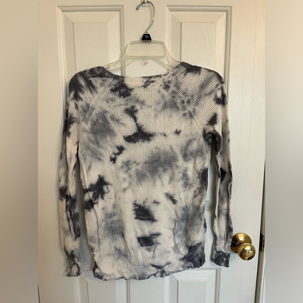 Sweater - Picture 2 of 4